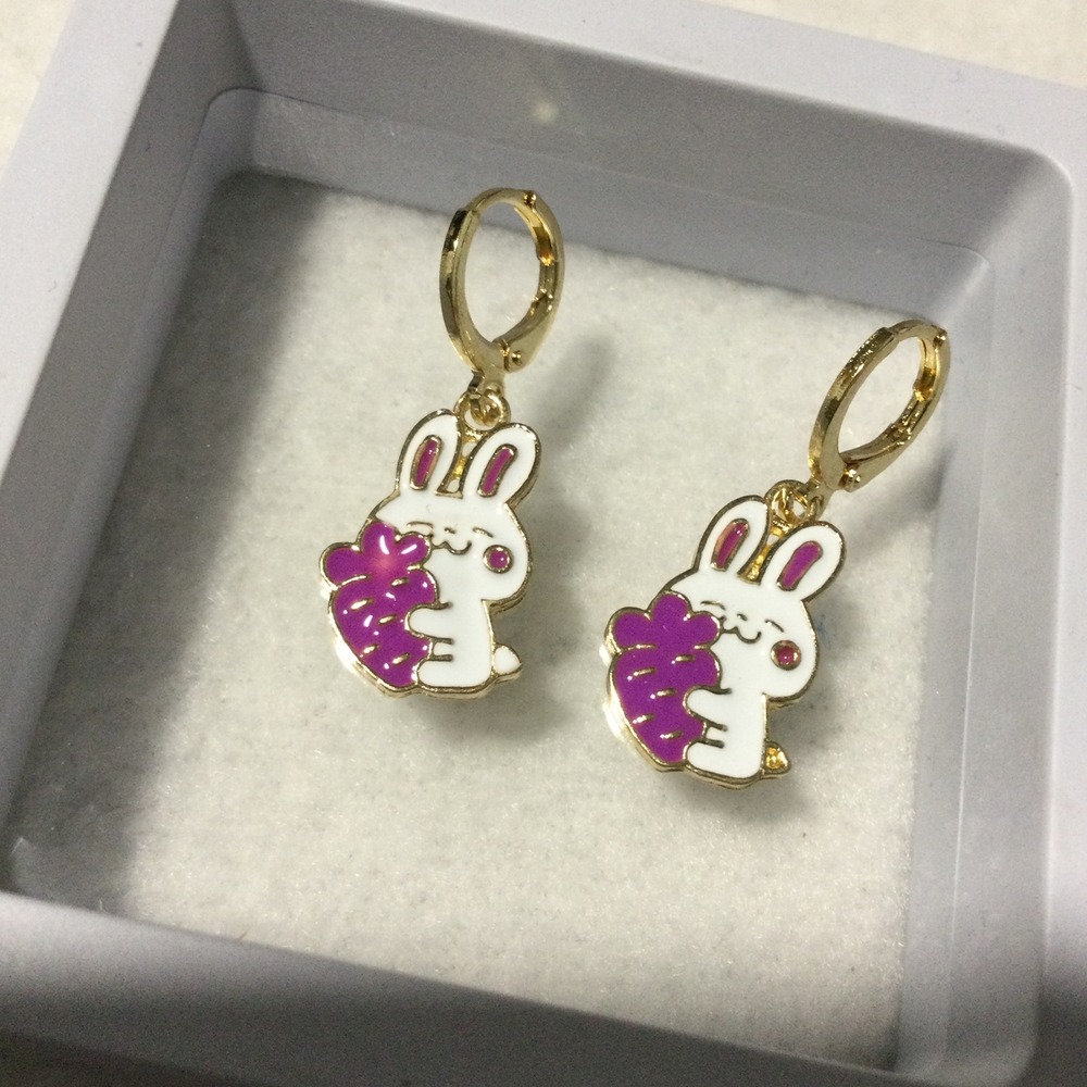 Gold‎ Laminated Bunny Rabbit GoldTone Dangle Earrings Purple Flower Cartoon Cute